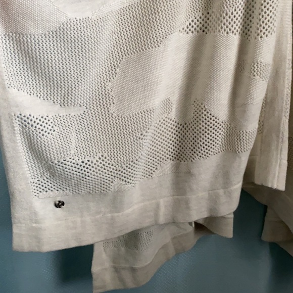 Lululemon Find Your Light Wrap htd light ivory - Picture 7 of 9